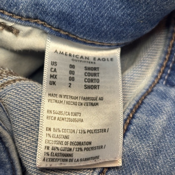 American Eagle Outfitters Women's Light Wash Skinny Jeans - Picture 4 of 4